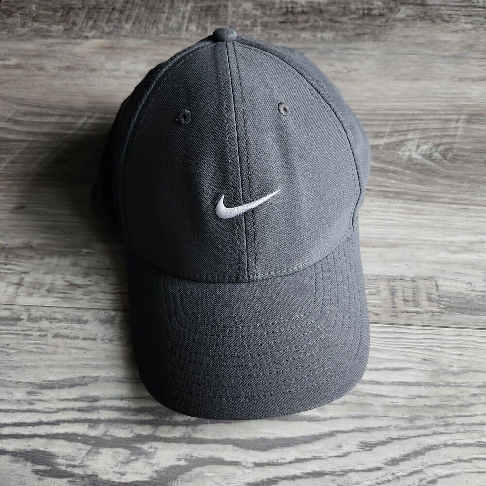 (M/L) Men's Nike Hat